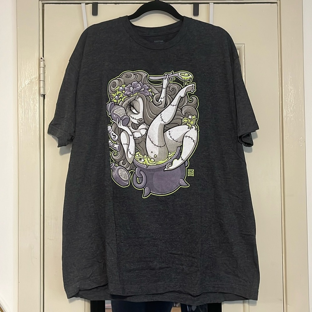 Size 2X Tee Villains Jehsee Sally